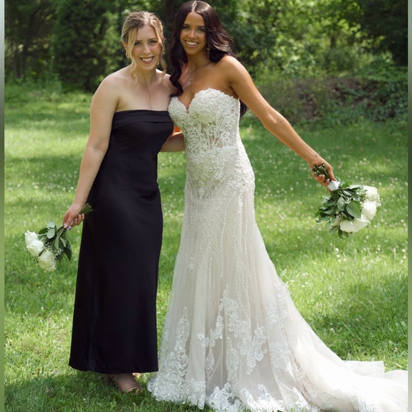 Strapless Wedding Dress - Picture 4 of 9